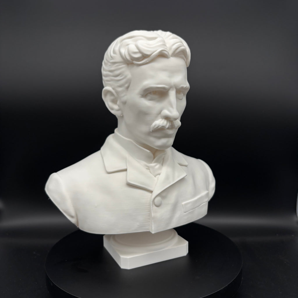 Nikola Tesla Büste – Detailansicht der Büste, Produktfoto 07