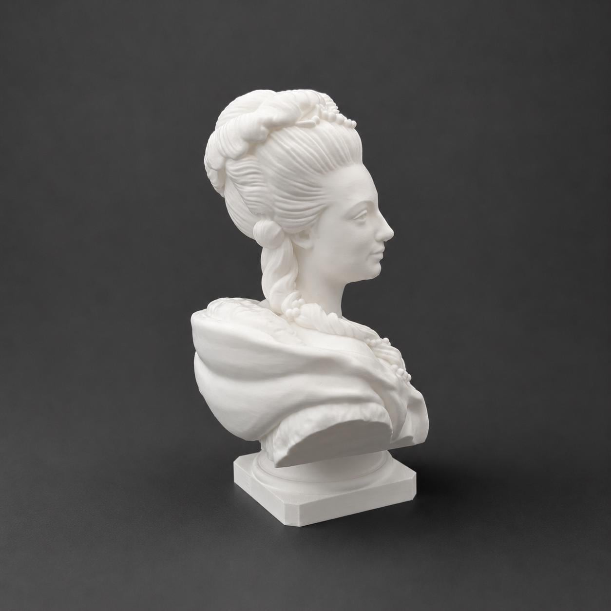 Marie Antoinette - Bust