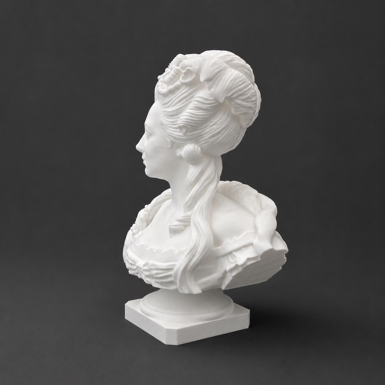 Marie Antoinette - Bust