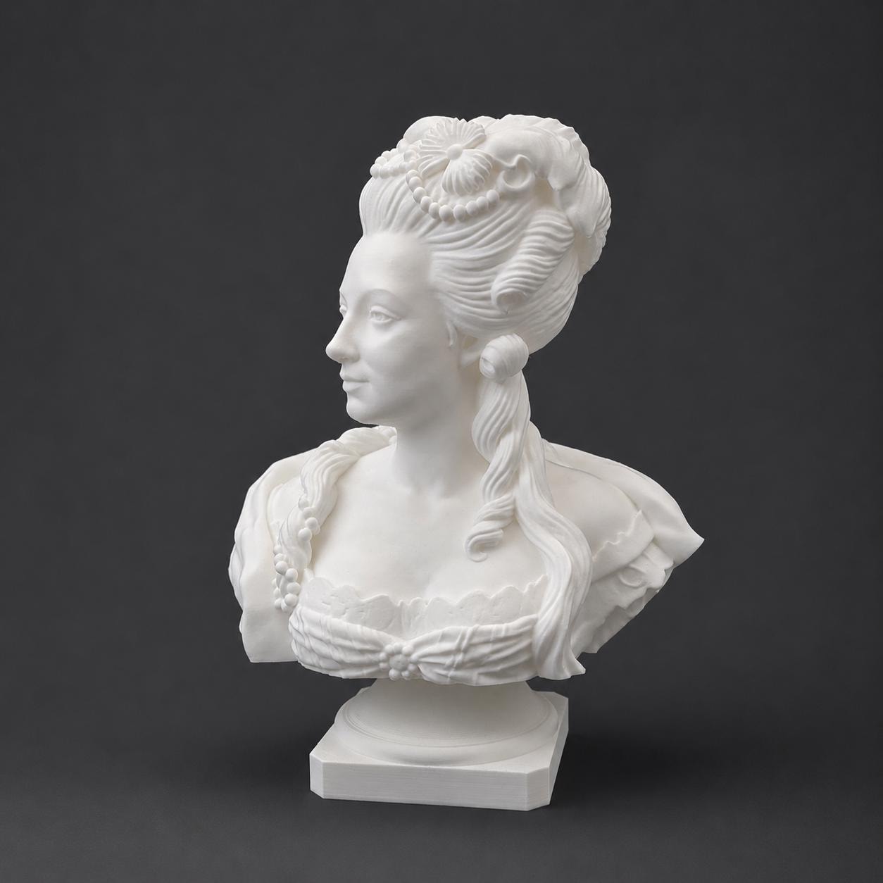Marie Antoinette - Bust