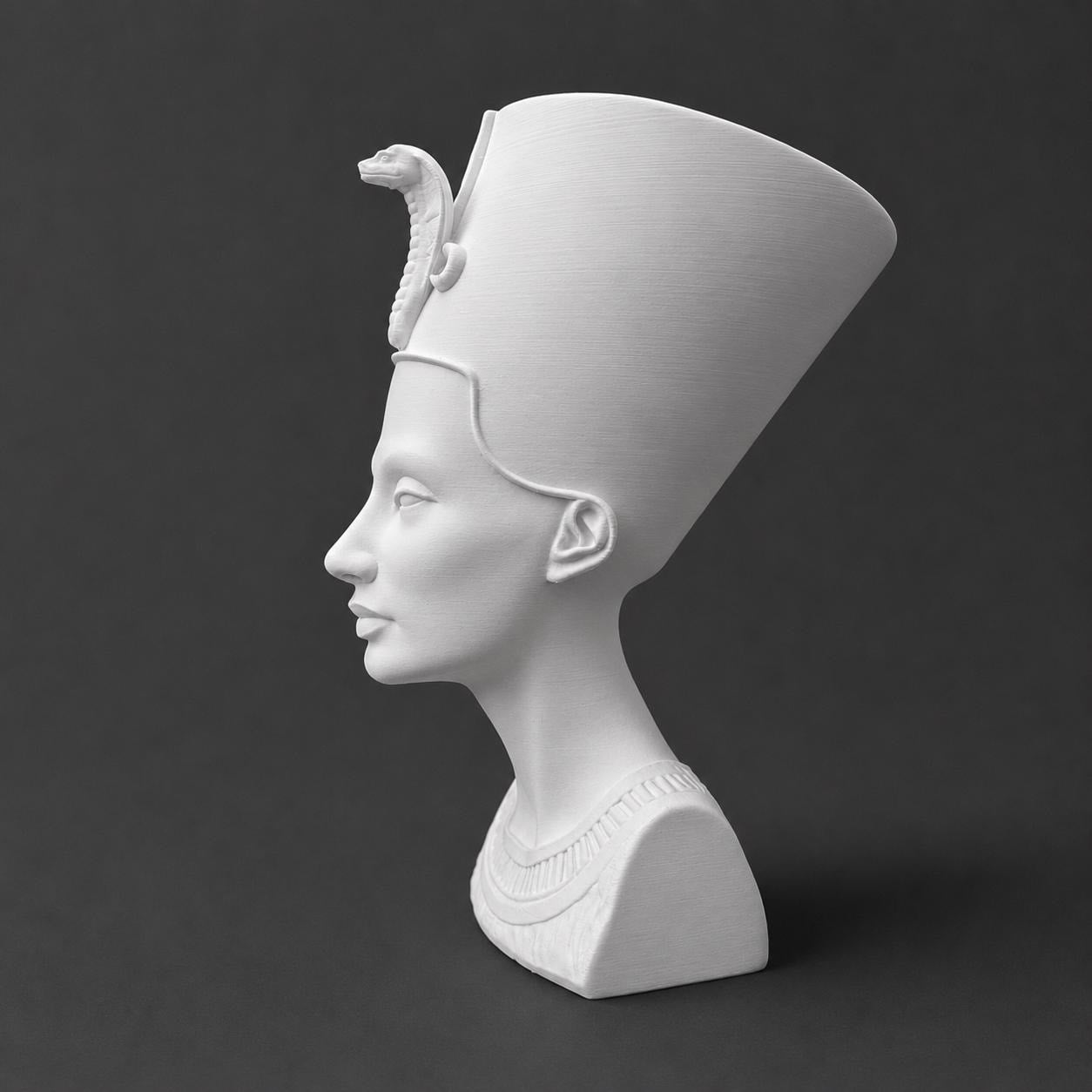 Nofretete (Nefertiti) – Büste
