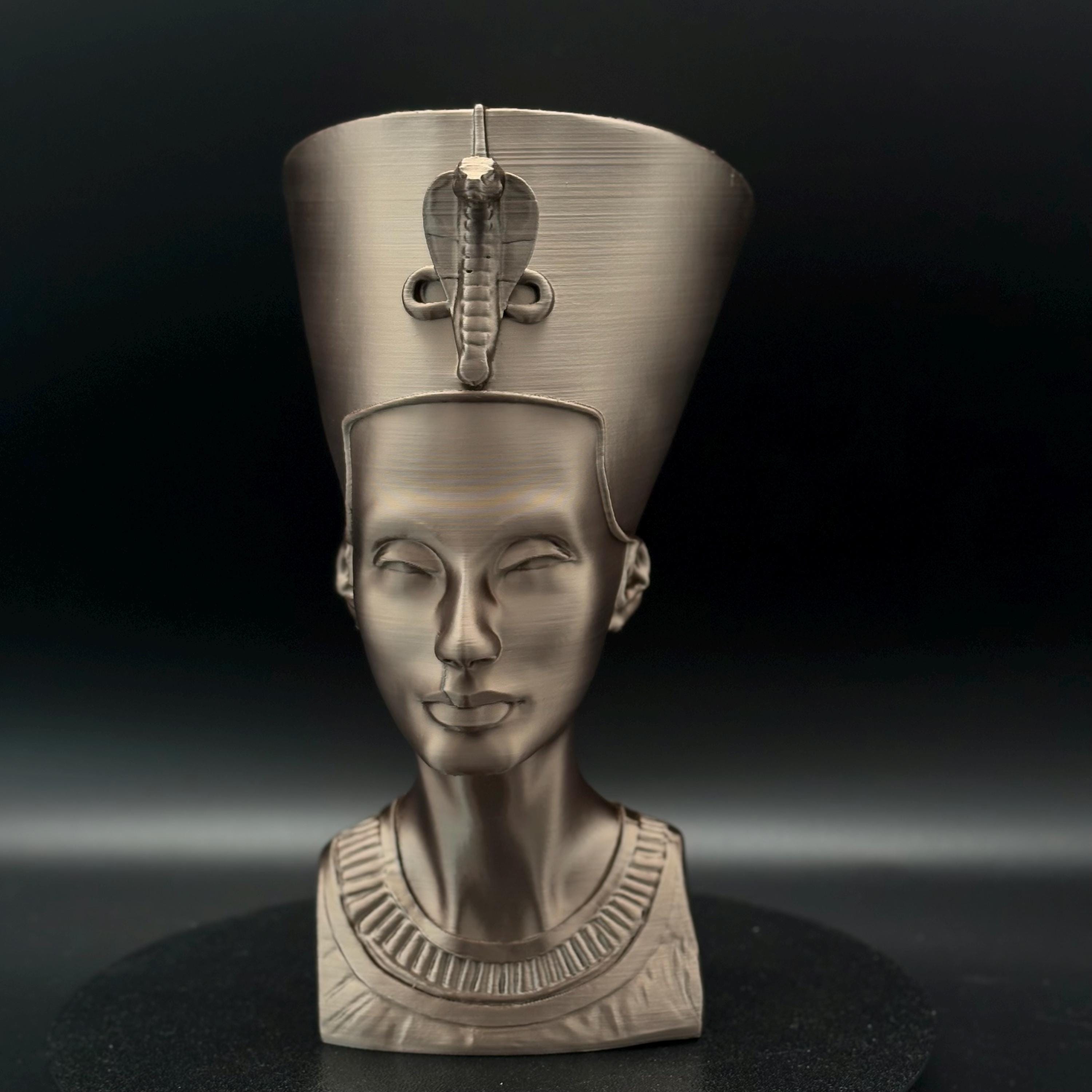 Nofretete (Nefertiti) – Büste