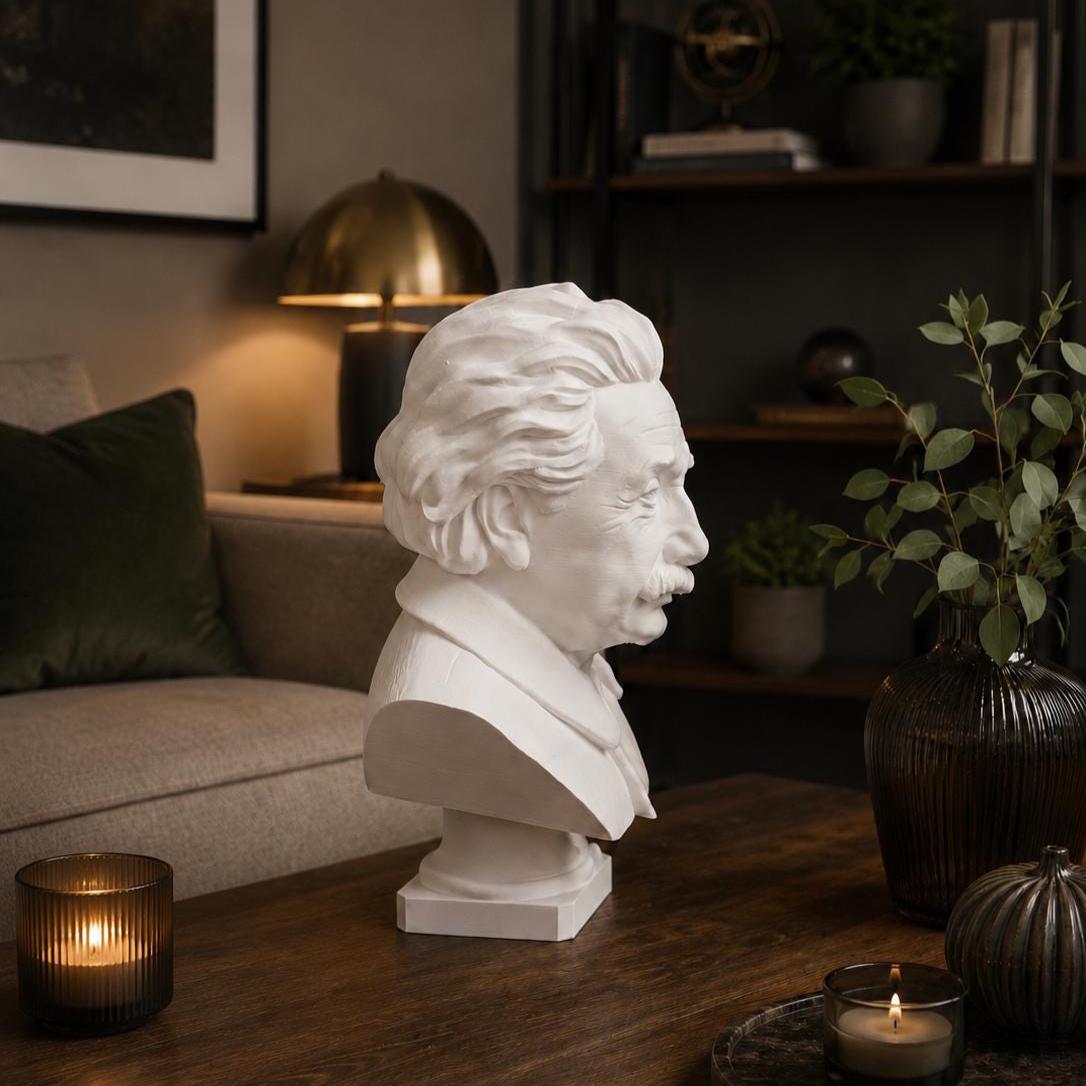 Albert Einstein - Bust
