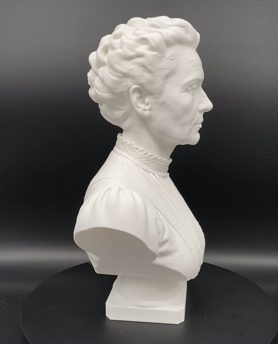 Marie Curie Büste – Wissenschaftlerin & Nobelpreisträgerin