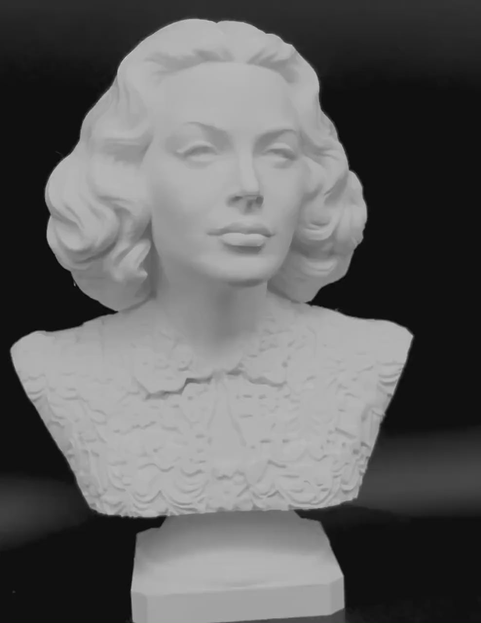 Hedy Lamarr - Bust